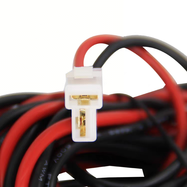 T-Shape DC Power Cord for Mobile Radios such as Yaesu, ICOM, Kenwood
